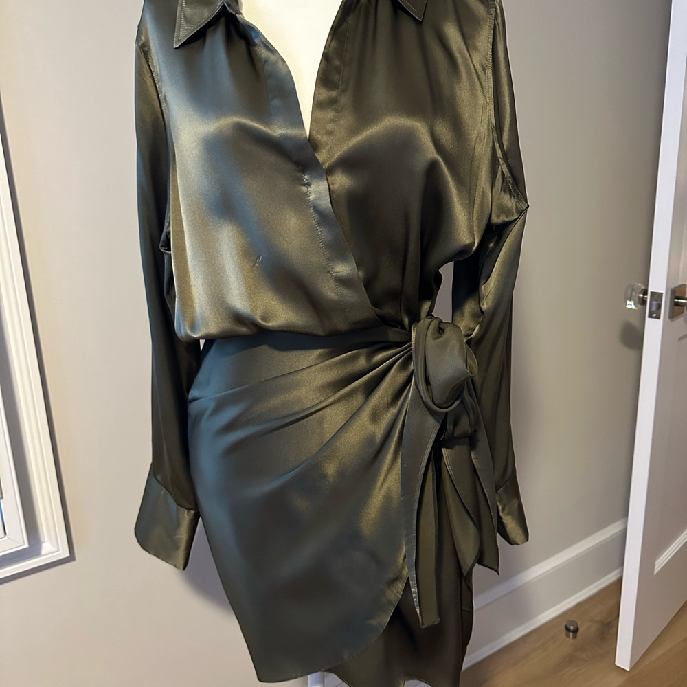 L’Agence size 10 silk wrap dress worn once perfect condition